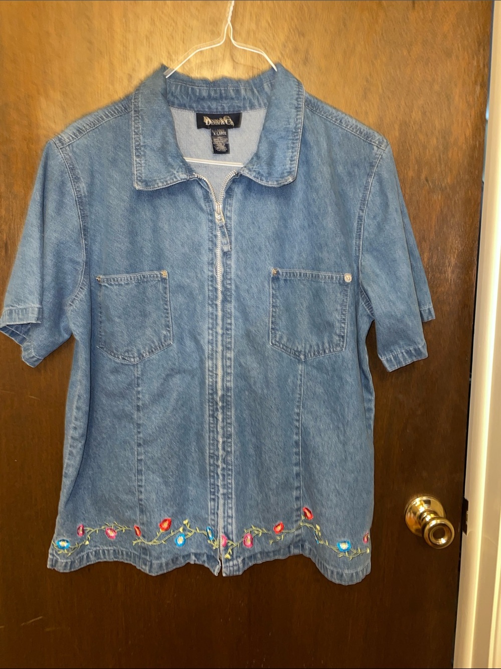 Denim&Co vintage Blue Denim Front-Zip Shirt - X-Large w/embroidery